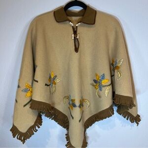 Vintage 70s Fringe Embroidered Poncho Cape Beige Flowers Womens OSFM